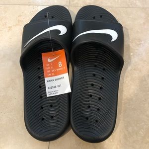 NIKE kawa shower slide,women’s sz 9 men’s sz 8 NWT